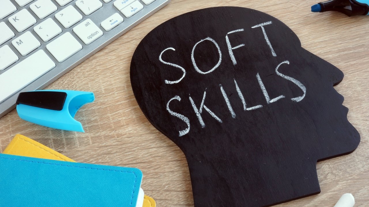 “Human-Centric” Soft Skills (EQ & Adaptive Leadership)